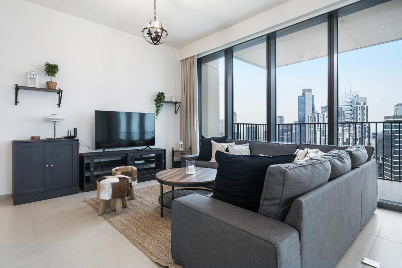 Breathtaking City Views From Dt Apt With Terrace ドバイ エクステリア 写真